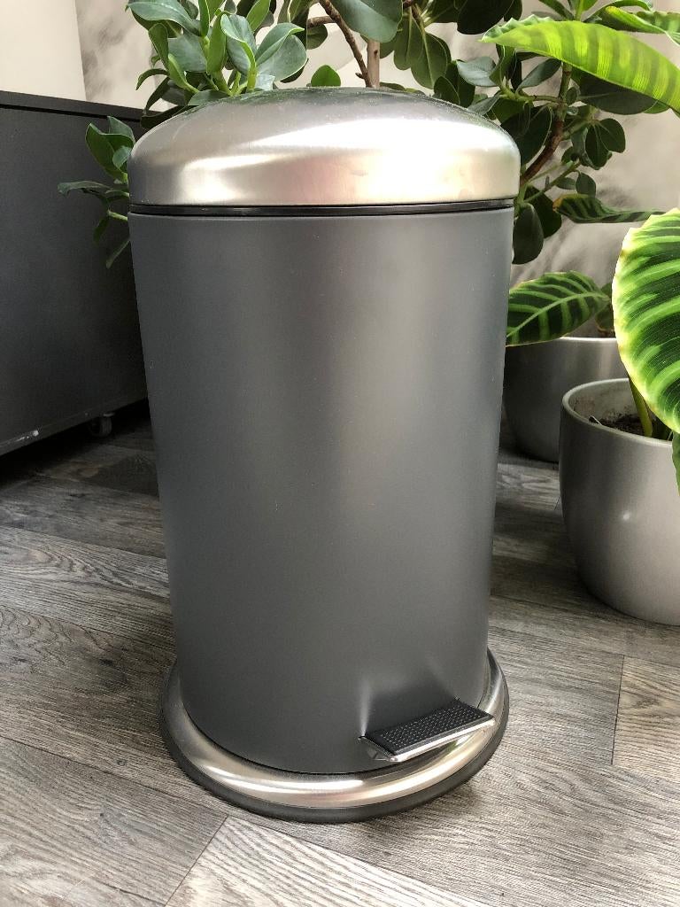 prullenbak Ikea, Ophalen, Kunststof, Met pedaal, Zo goed als nieuw