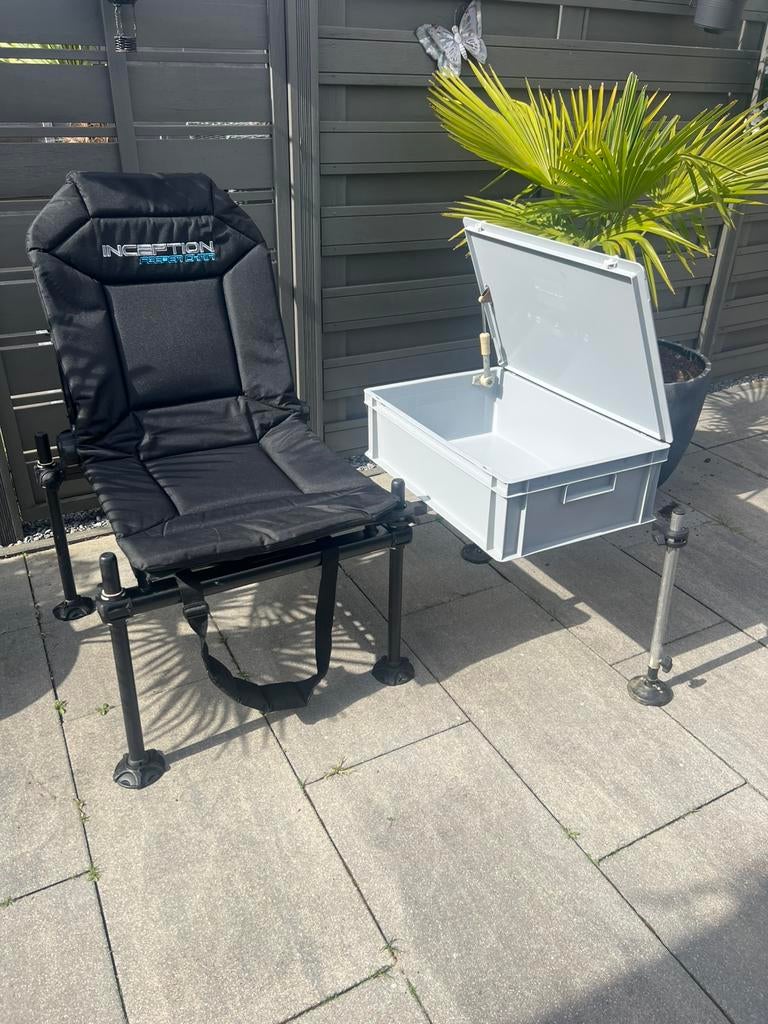 Preston Inception feederstoel compleet met aasbak, Ophalen, Zo goed als nieuw