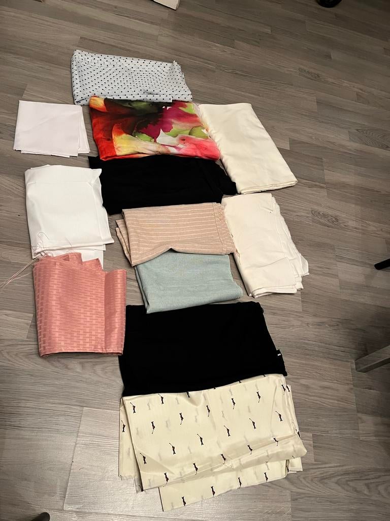 Diverse stoffenpakket: katoen, polyester, zijde, wol, Gebruikt, Overige kleuren, Ophalen of Verzenden, 30 tot 120 cm