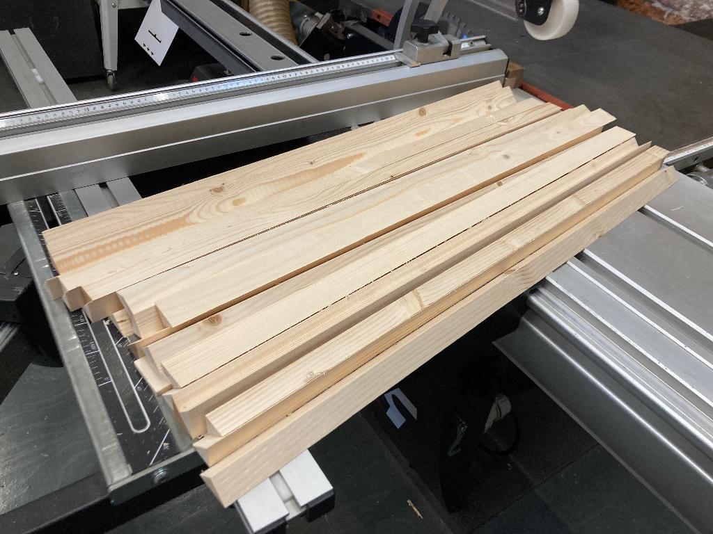 Hout resten, Doe-het-zelf en Verbouw, Hout en Planken, Ophalen, 25 tot 50 mm, Eiken, Nieuw