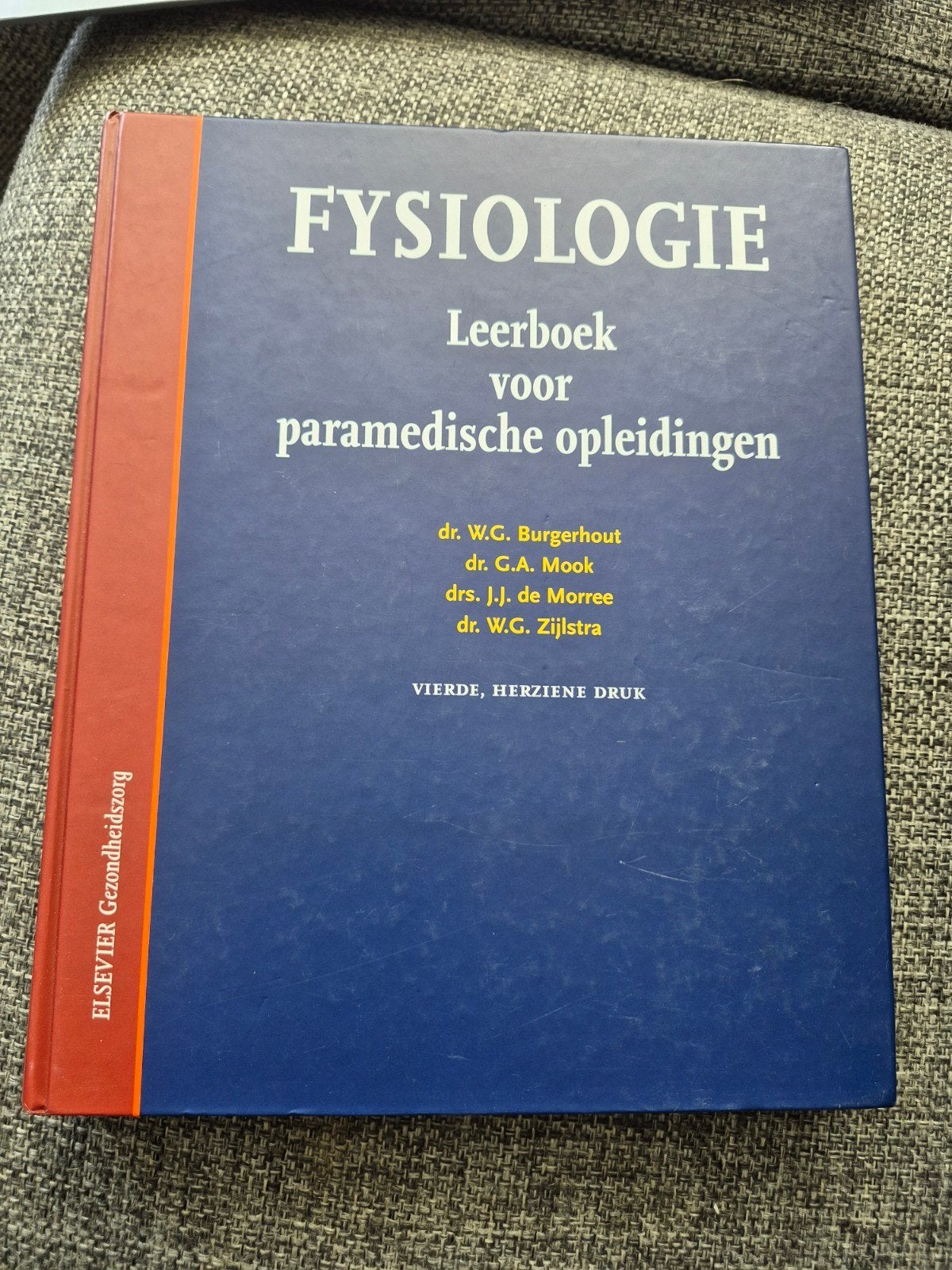 Fysiologie Leerboek voor paramedische opleidingen, Zo goed als nieuw, Dr. W.G. Burgerhout, dr. G.A. Mook, drs. J.J. de Morree