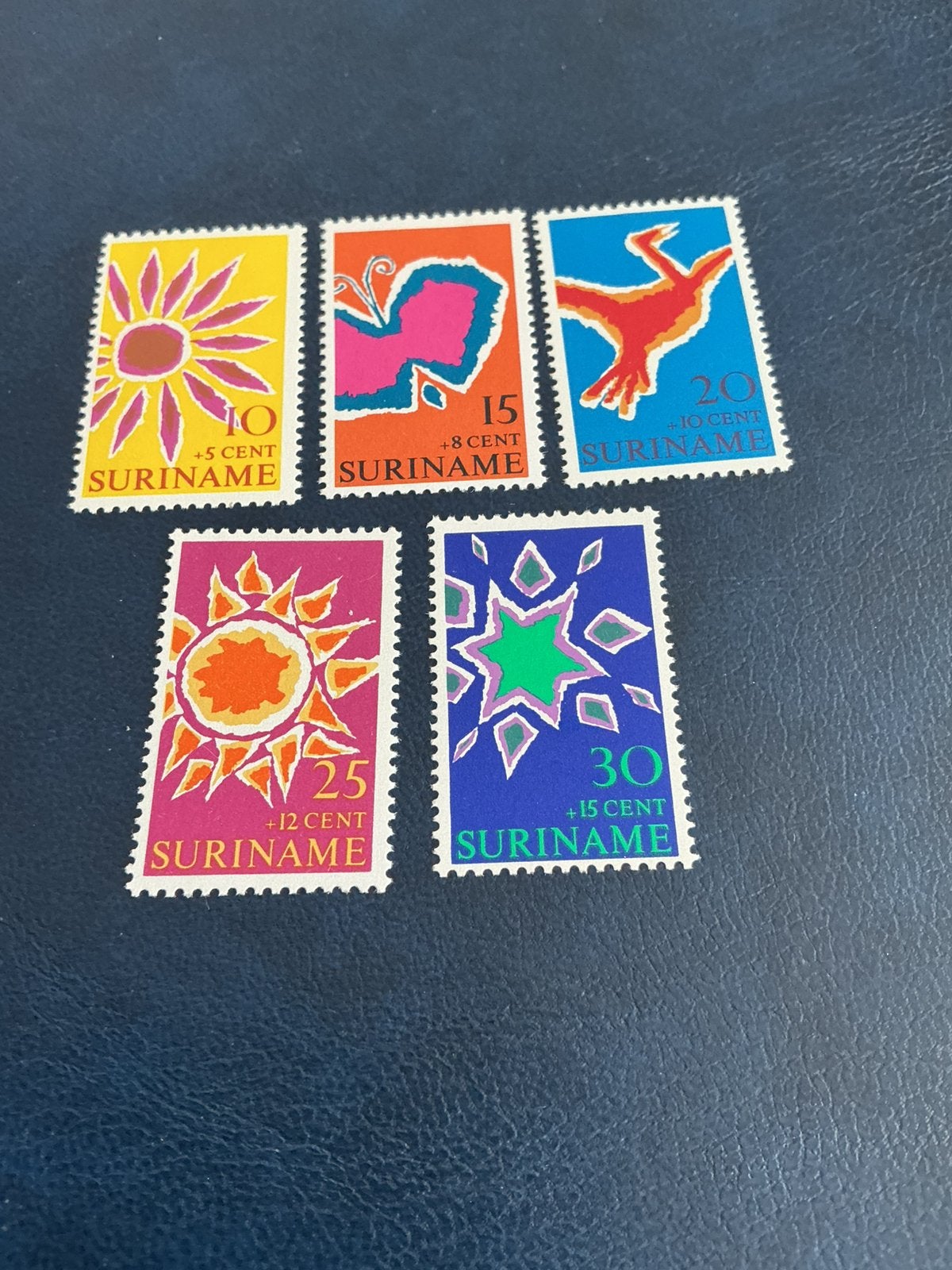 Suriname nrs 529/533, Verzenden, Postfris