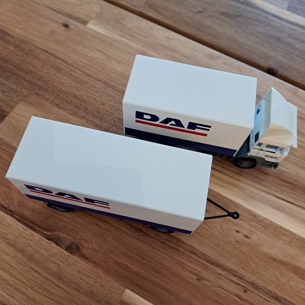 DAFS 1900-2200-2800-3300 MW & HANGER CBNATIES NETJES ., Ophalen of Verzenden, Zo goed als nieuw, Bus of Vrachtwagen, Lion Toys