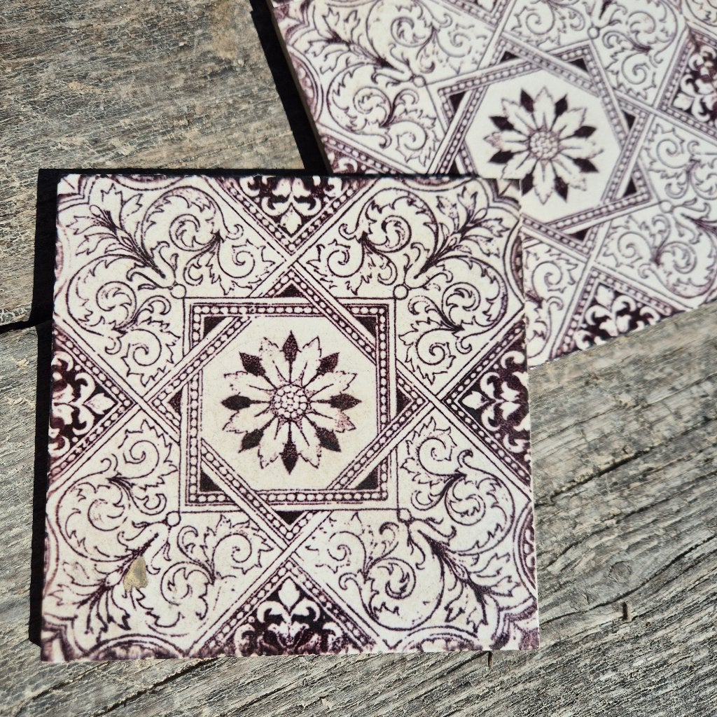 50 tegels 13.1x13.1 cm met mangaankleur decor, mooi als rand, Ophalen of Verzenden