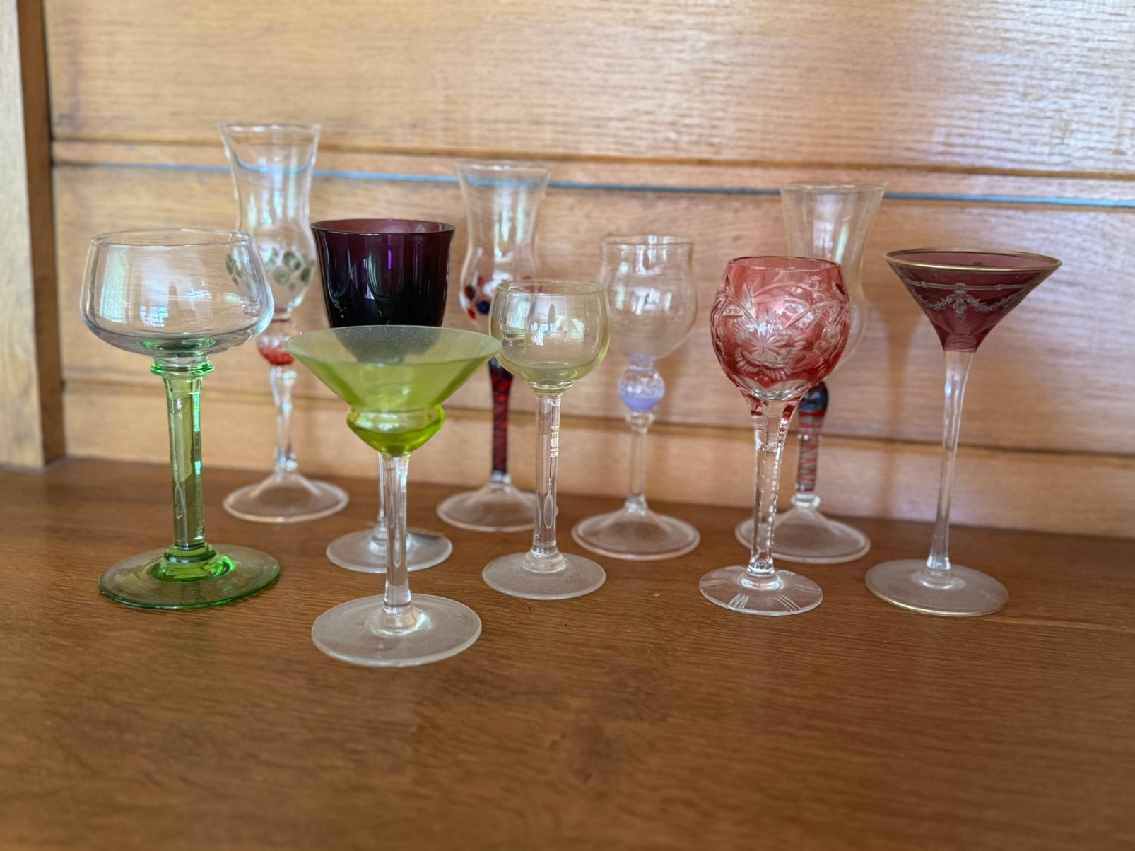 Meerdere antieken klassieke glazen, Antiek en Kunst, Antiek | Servies compleet, Ophalen of Verzenden