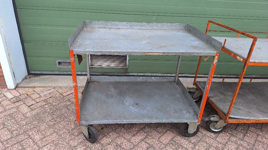 werktafel magazinwagen 125 x 80 cm, Doe-het-zelf en Verbouw, Ophalen, Gebruikt, 70 tot 120 cm, Industriepark 2a 9351PA Leek