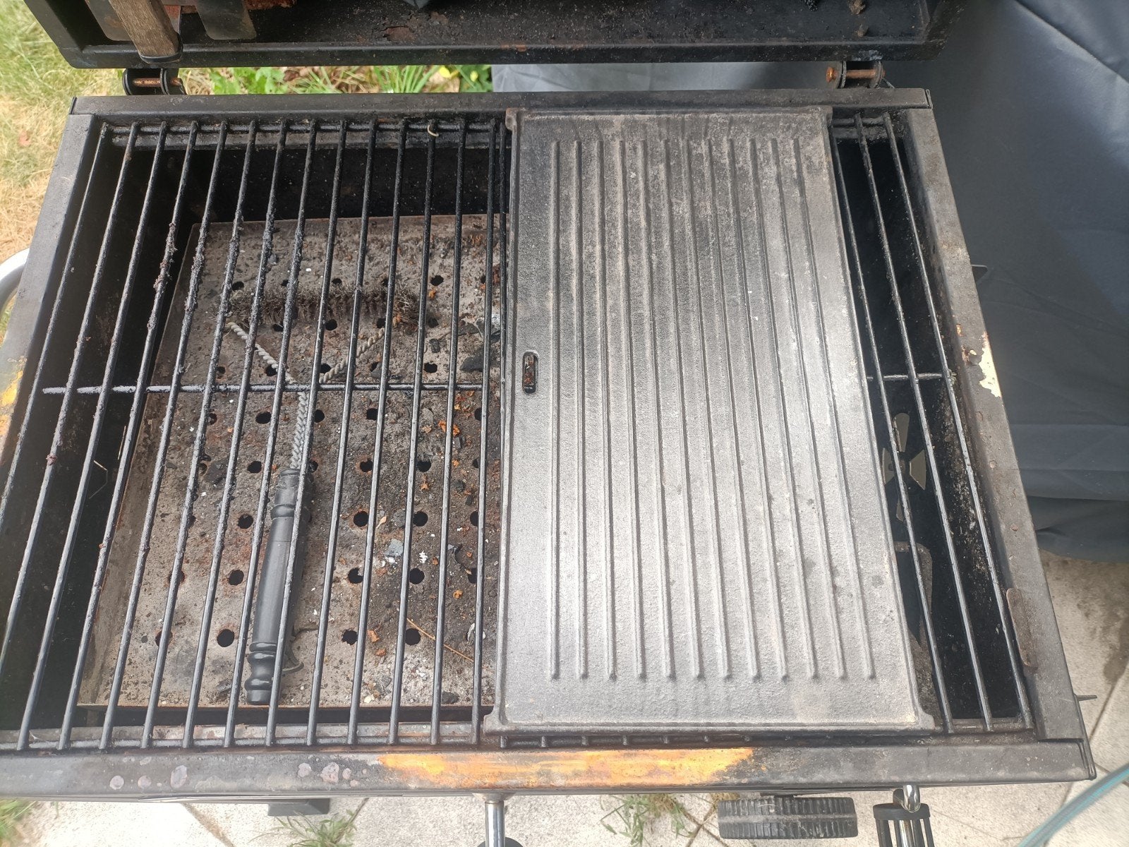 Grill bakplaat bbq, Ophalen
