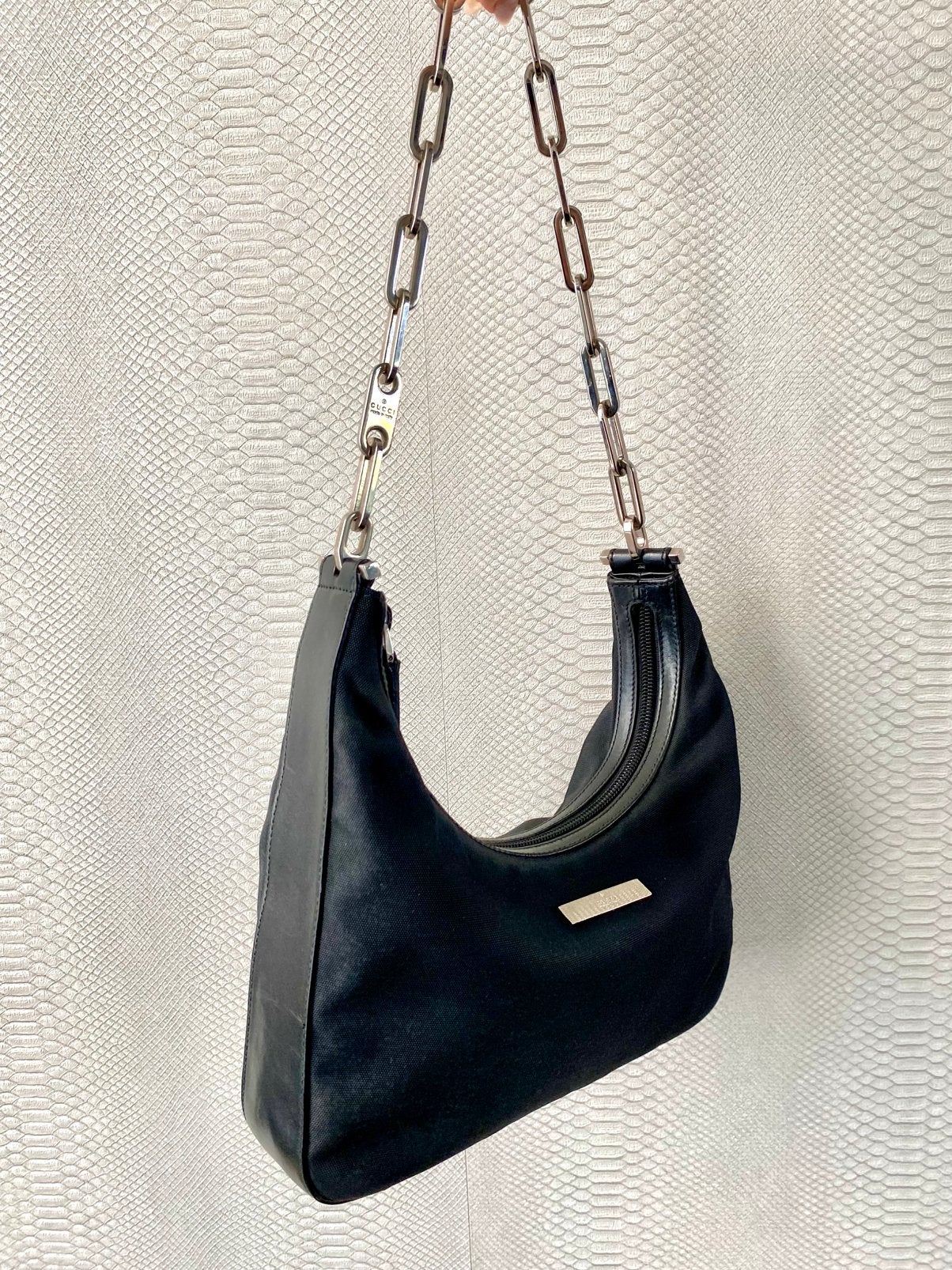 Vintage Gucci nylon schoudertas | authentiek, Sieraden, Tassen en Uiterlijk, Ophalen of Verzenden, Gebruikt, Zwart, Schoudertasje