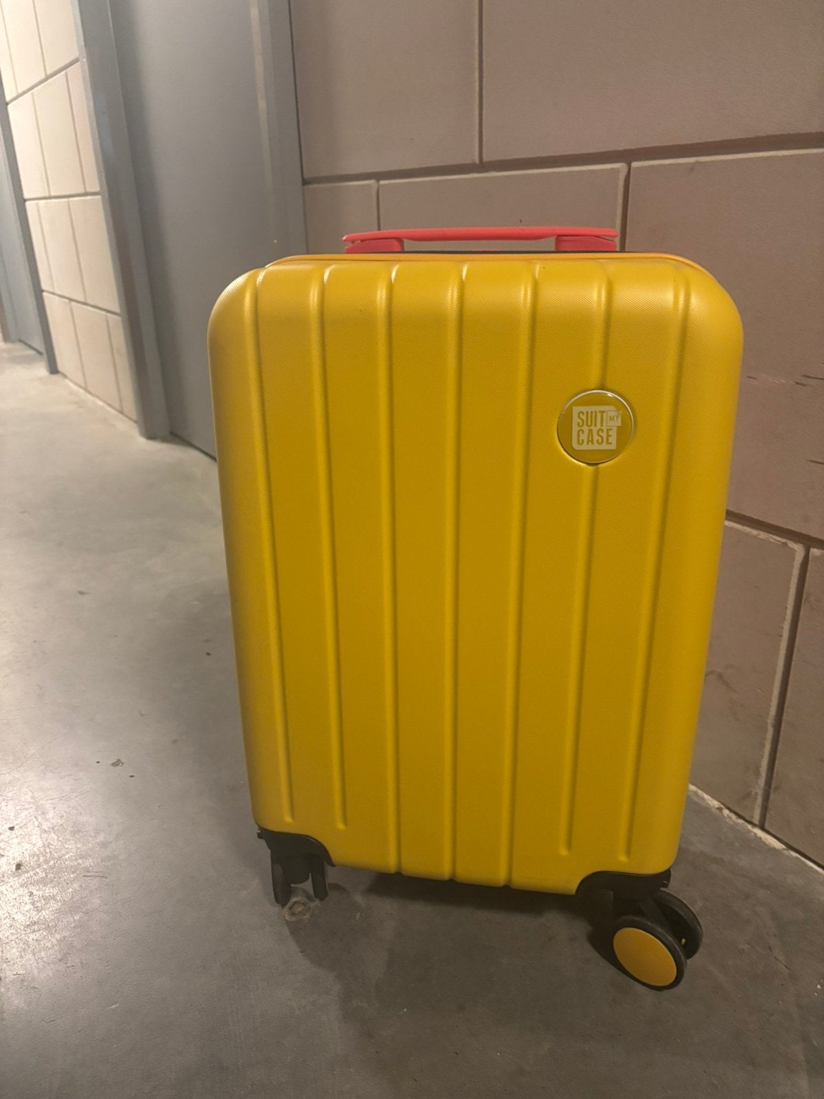 Suitmycase koffer geel- roze handbagage, Ophalen, Gebruikt, Zacht kunststof, Uitschuifbare handgreep