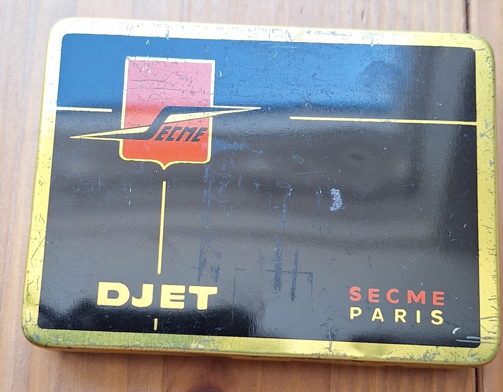 Djet-Secme-Paris blikje, Verzamelen, Blikken, Ophalen of Verzenden, Gebruikt, Overige, Overige merken