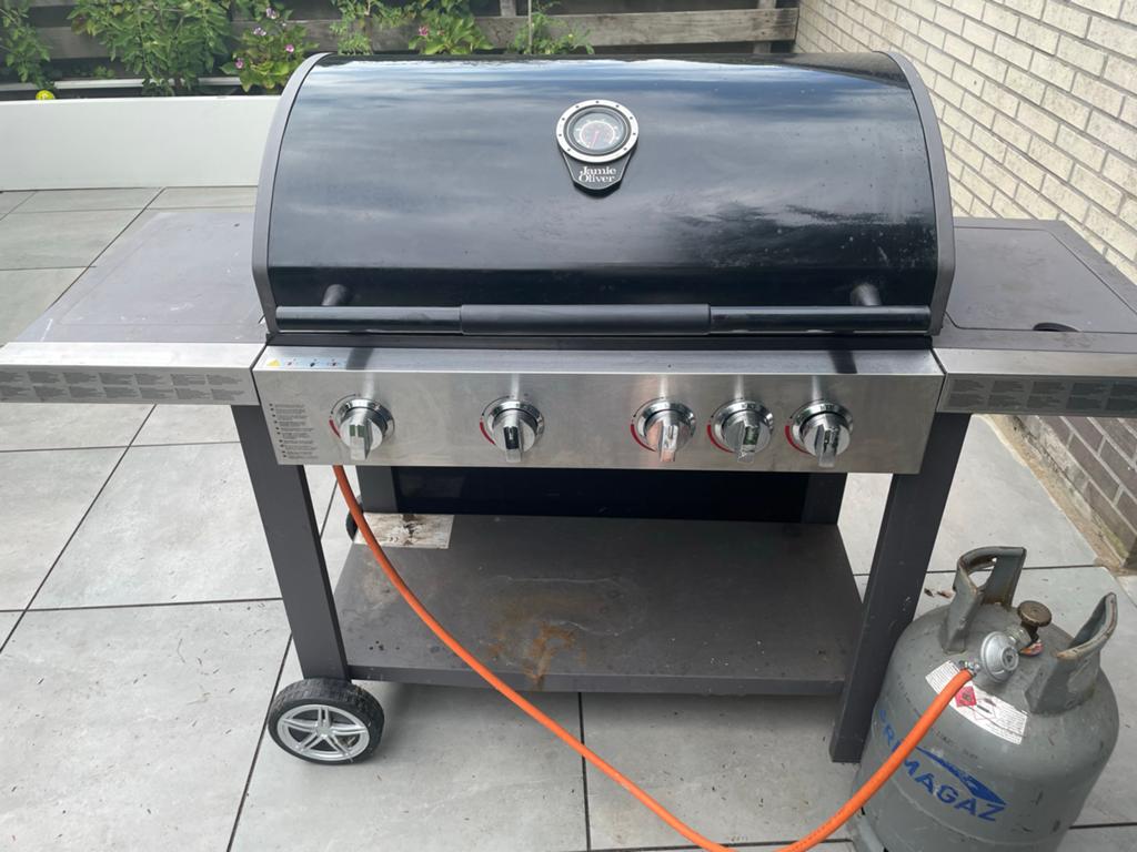 Jamie Oliver gasbarbecue met 4 branders, Tuin en Terras, Gasbarbecues, Ophalen of Verzenden, Zo goed als nieuw