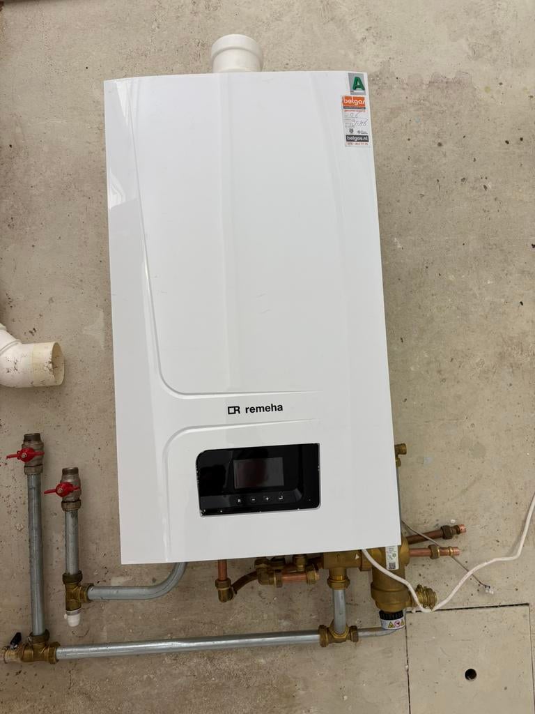 Cv ketel Remeha Tzerra Ace-Matic 28c, Ophalen, 30 tot 80 cm, Hoog rendement (Hr), Cv-ketel of Combi-ketel