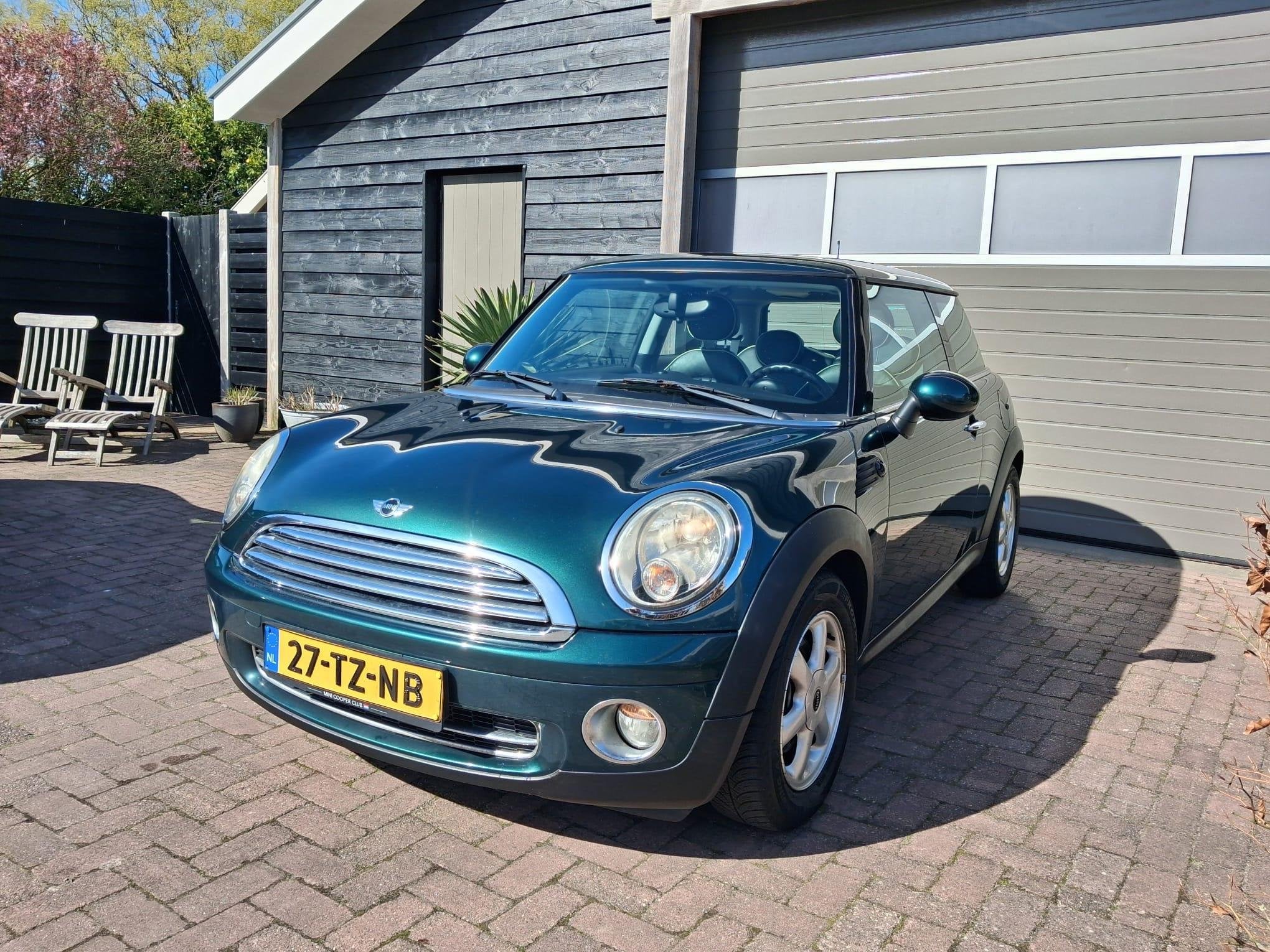 MINI 3-Deurs 1.6 Cooper Pepper | Panorama Dak | Lederen Bekl, Auto's, Mini, Voorwielaandrijving, Stof, Gebruikt, 4 cilinders