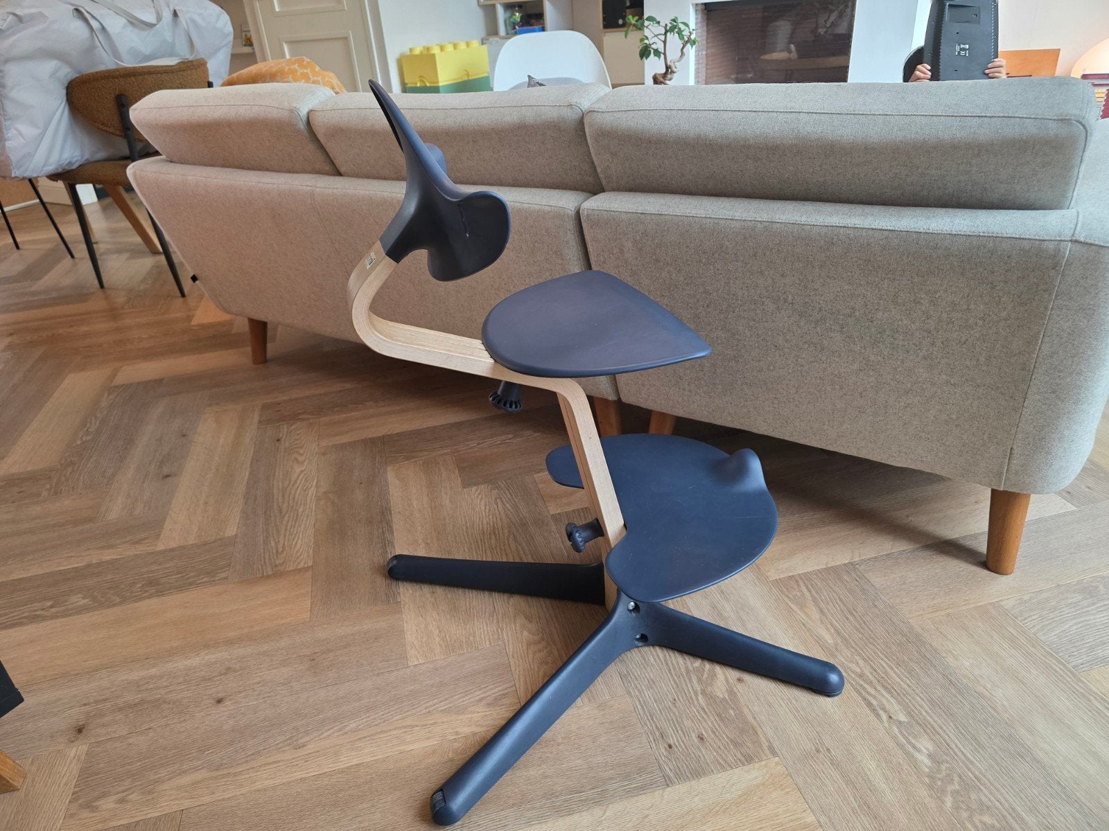 Stokke Nomi Blauw eetstoel meegroei, Kinderen en Baby's, Kinderstoelen, Ophalen, Meegroeistoel