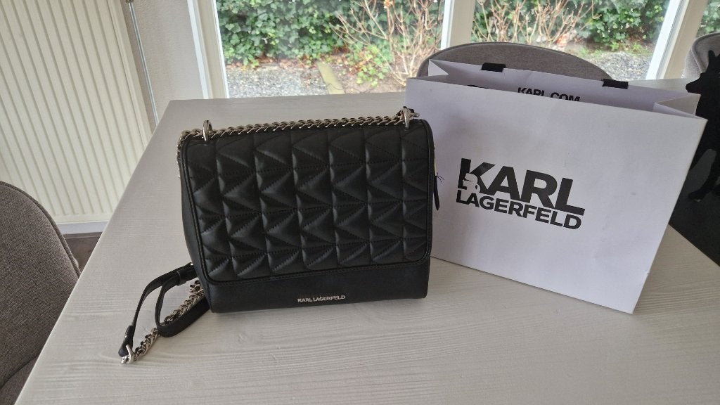 Orginele Karl lagerfeld tas zwart leer, Ophalen of Verzenden, Zo goed als nieuw, Zwart, Schoudertasje