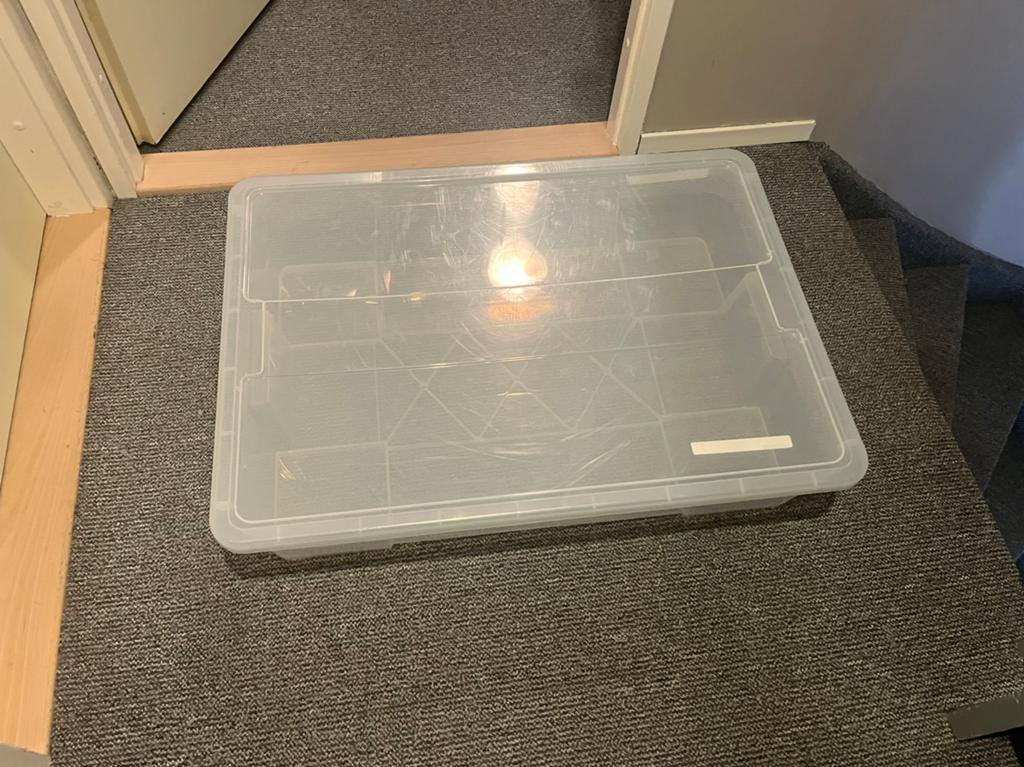 2 Transparante opbergbox met deksel, Ophalen, Kunststof, Gebruikt, 50 tot 100 cm