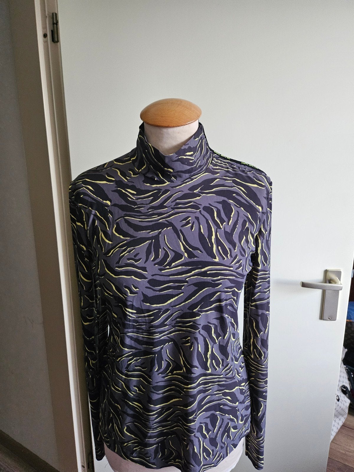 Marccain Top, Zwart, Nieuw, Ophalen of Verzenden, Lange mouw