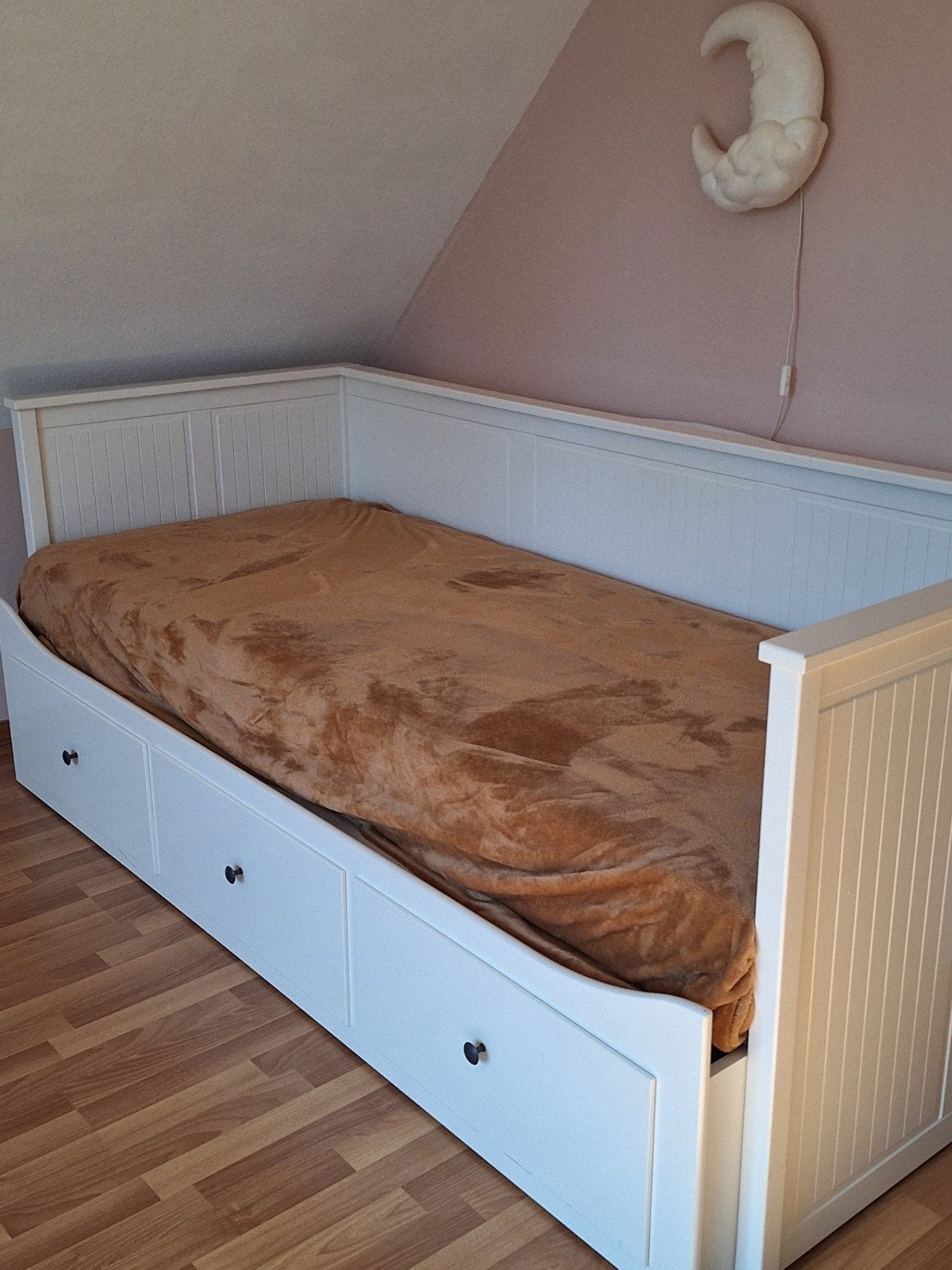 IKEA Hemnes Logeerbank met 2 nieuwe matrassen, Ophalen, Gebruikt, Wit, Tweepersoons