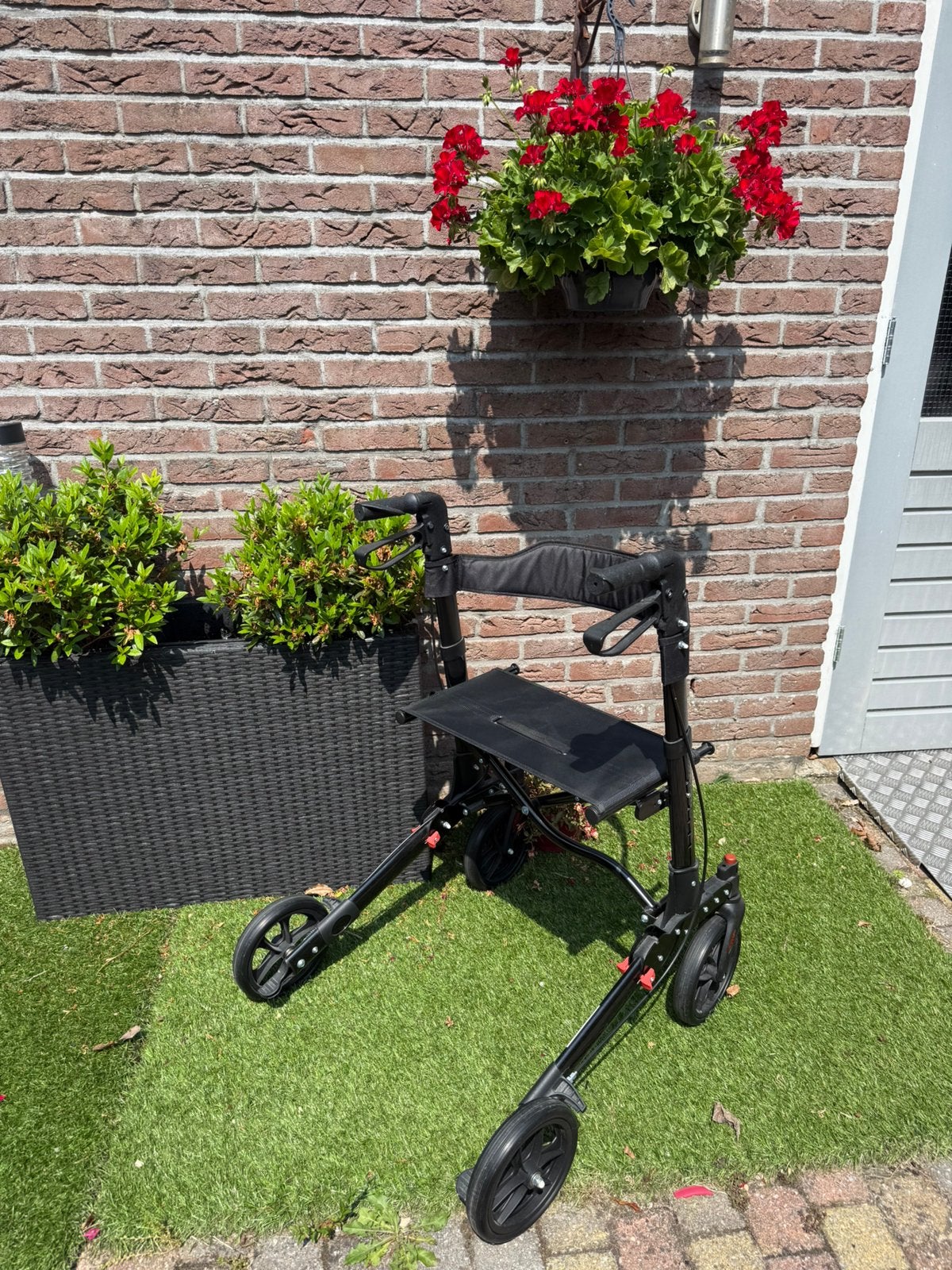 Plaze Lite rollator, Diversen, Rollators, Zo goed als nieuw, Lichtgewicht, Ophalen
