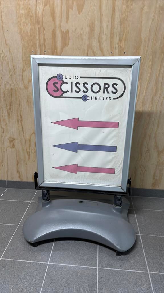 Reclamebord met zware voet (water) H118,5 x B78 x D64 cm, Ophalen, Gebruikt, Reclamebord