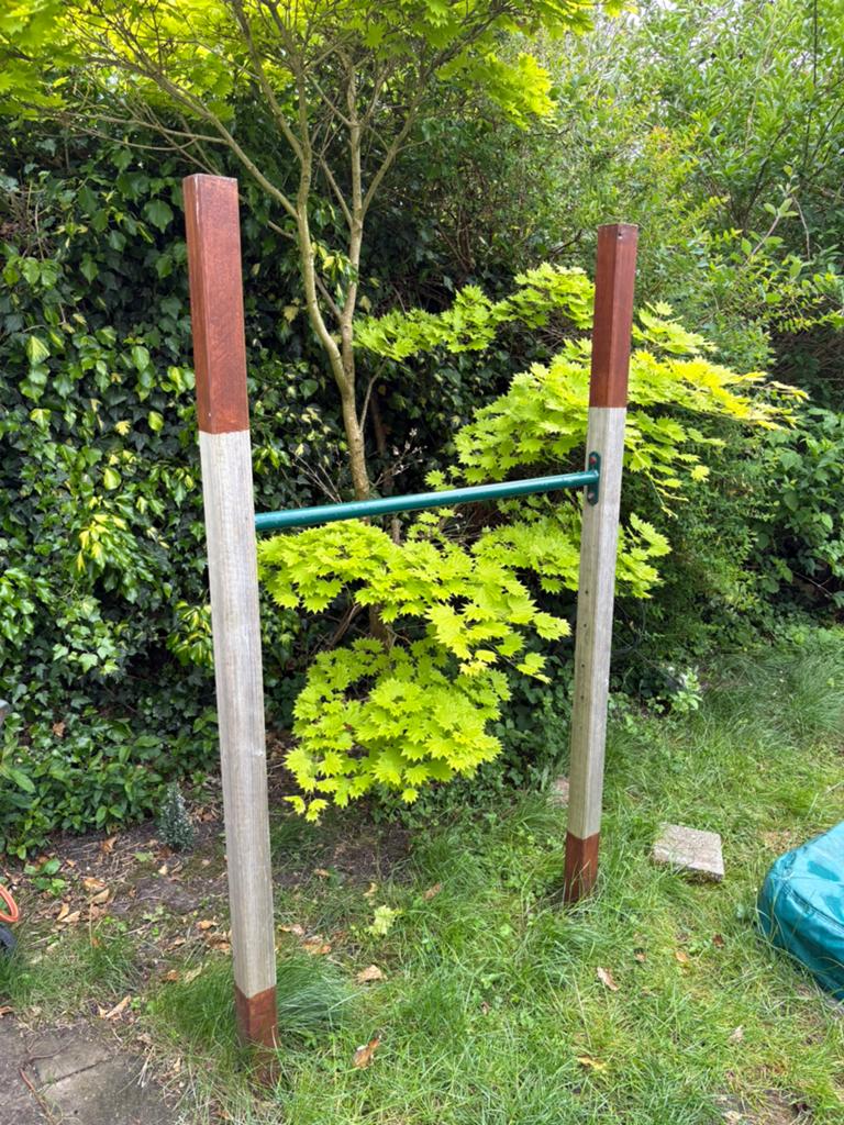 Duikelstang / rekstok (90cm) evt met palen in beton, Ophalen, Gebruikt