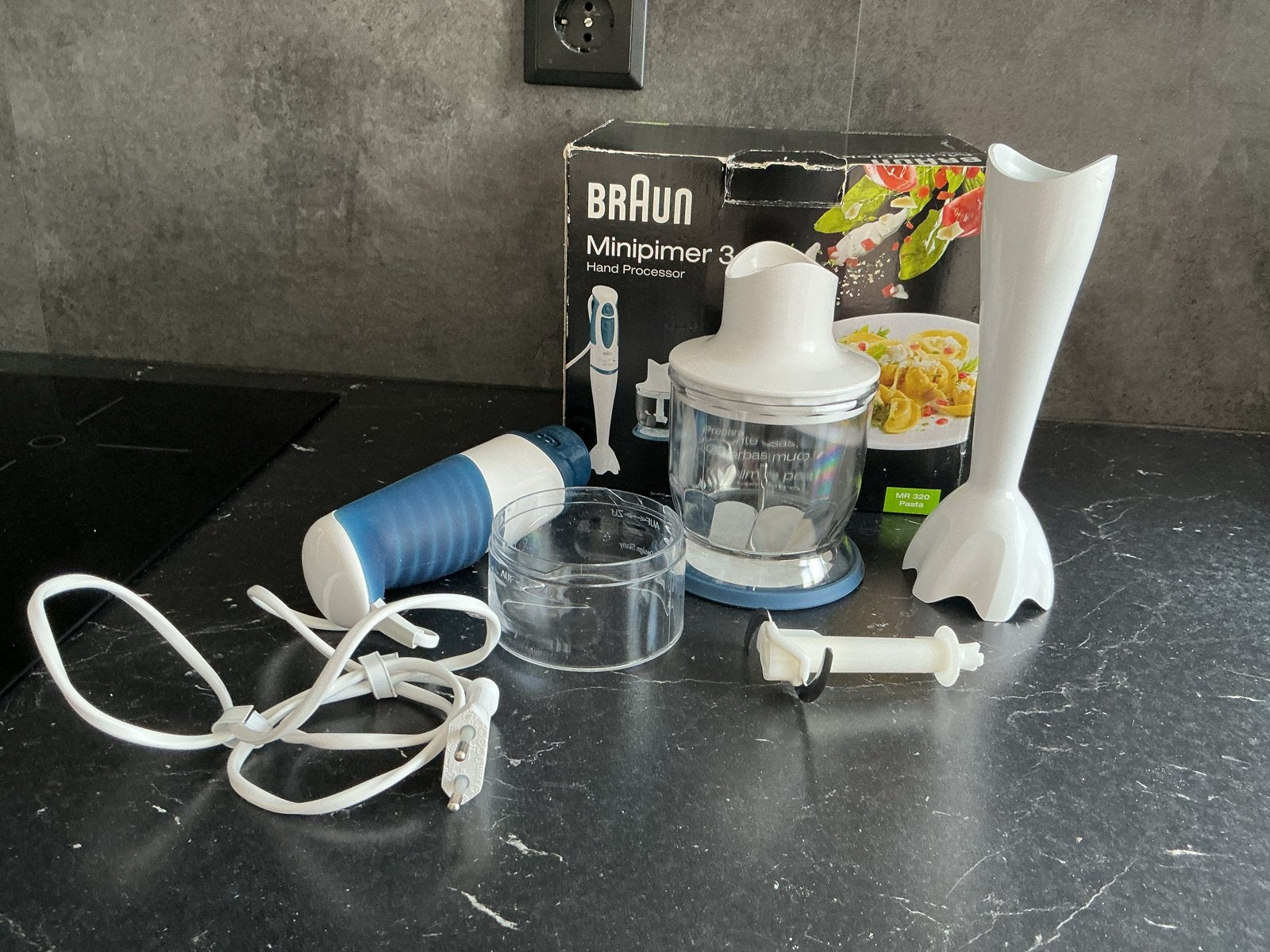 Braun Minipimer 3 Handblender met hakmolen, Minder dan 1 liter, Ophalen of Verzenden, Gebruikt, 2 snelheden