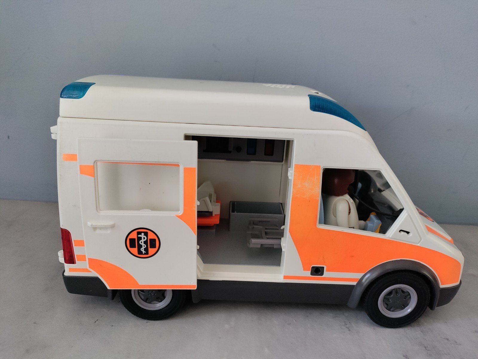 Playmobil Ambulance met Licht en Figuren, Ophalen, Zo goed als nieuw