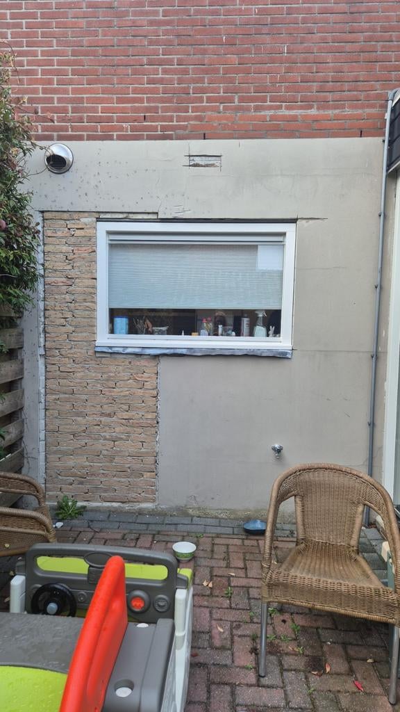 Gezocht stukadoor, Doe-het-zelf en Verbouw, Ophalen, Hout, 75 tot 150 cm, Raamkozijn