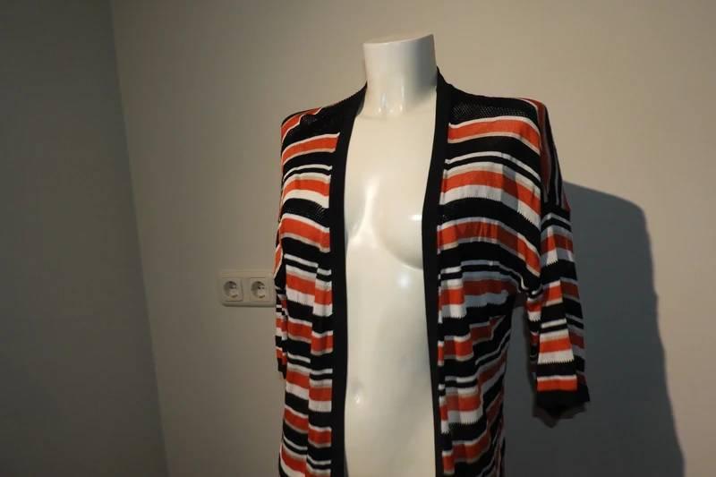 Karen Millen mooi gestreept vest kwaliteits breisel M, Maat 38/40 (M), Verzenden, Zo goed als nieuw, Overige kleuren