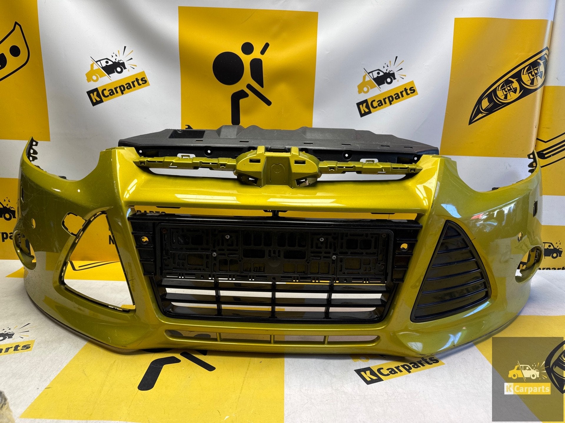 Bumper Ford Focus MK3 Facelift KLS BM5117757A 2009-2014, Gebruikt, Voor, Info@ford.com, Ophalen of Verzenden