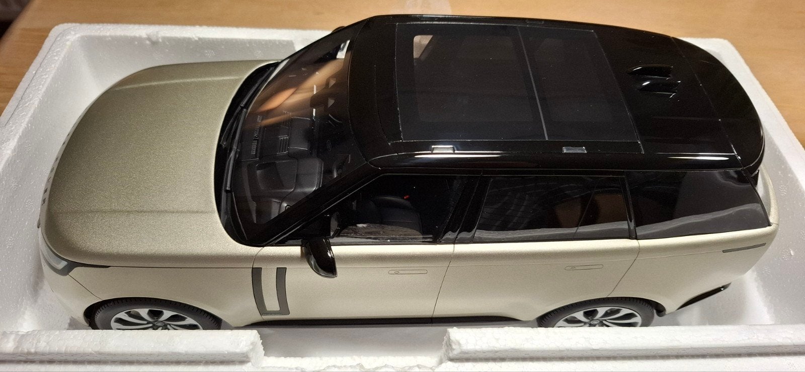 GT SPIRIT RANGE-ROVER P530 GT 1:12, Ophalen, Zo goed als nieuw, Auto
