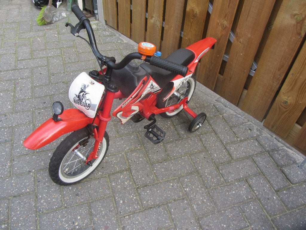 te koop MotoBike Kinderfiets 12 inch, Ophalen, Gebruikt, Terugtraprem, 14 inch of minder