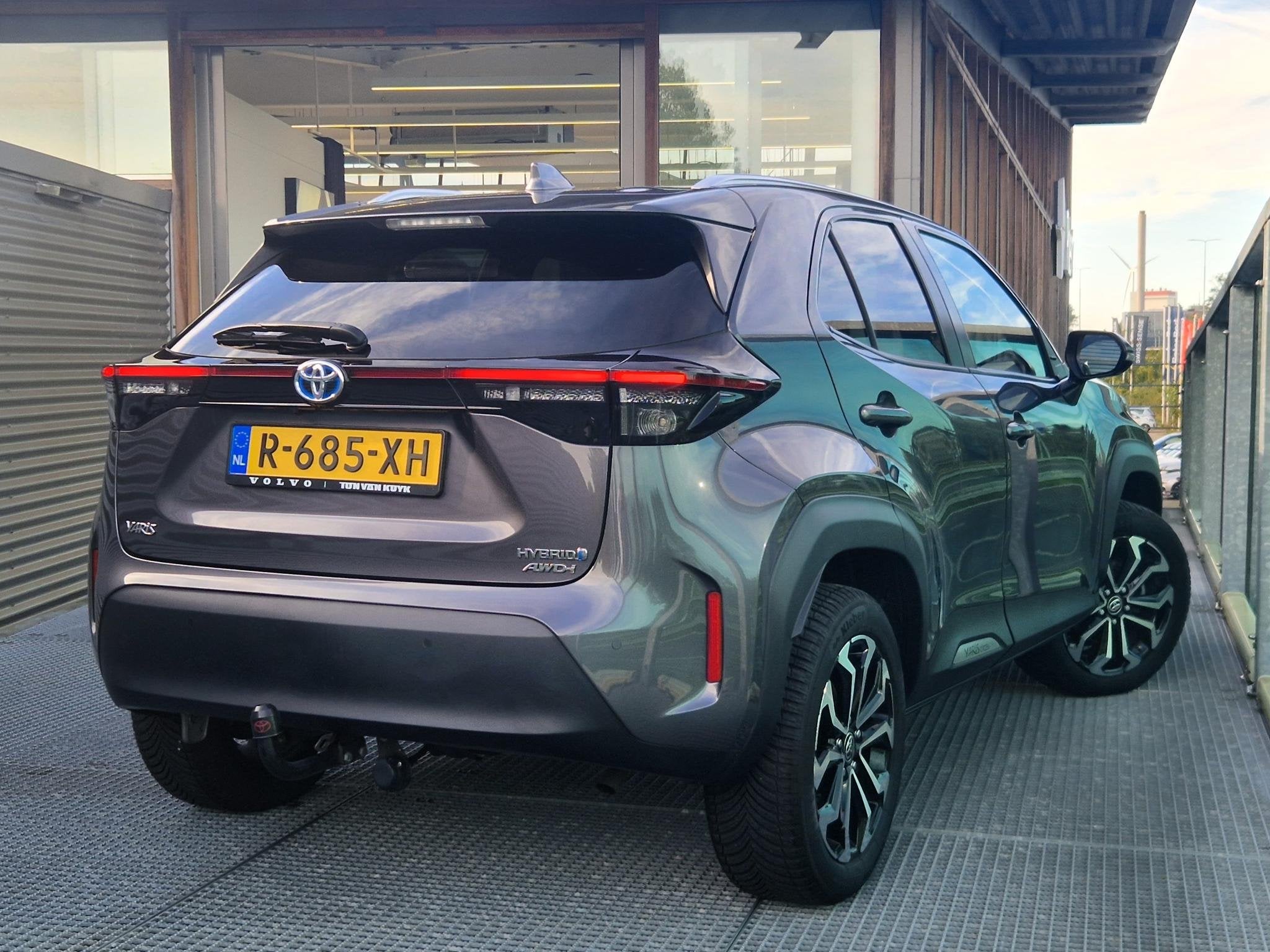 Toyota Yaris Cross 1.5 Hybrid / Automaat / Trekhaak / Achter, Auto's, Automaat, Verwarmde buitenspiegels, Gebruikt, 49 €/maand