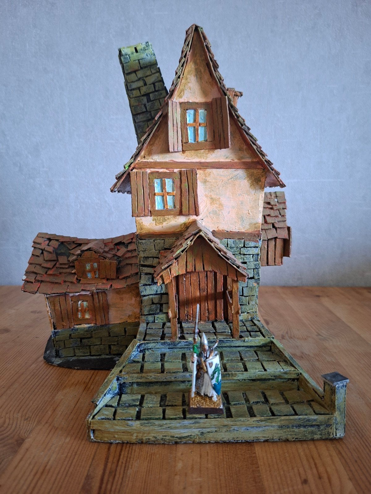 Handgemaakt Fantasy Huisje voor Tabletop Games, Overige soorten, Ophalen of Verzenden, Zo goed als nieuw, Geverfd