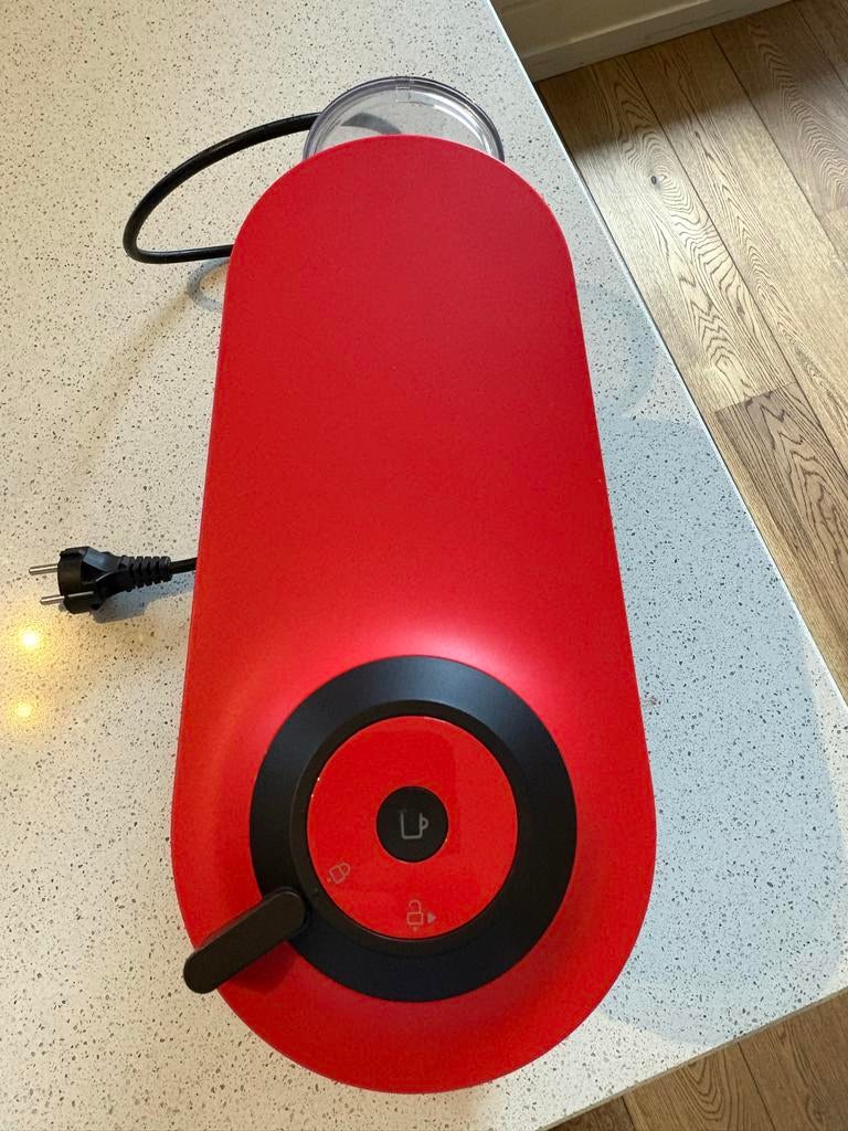 Nespresso Vertuo Pop Rood - Compacte Koffiemachine, Witgoed en Apparatuur, Koffiezetapparaten, Zo goed als nieuw, Koffiepads en cups