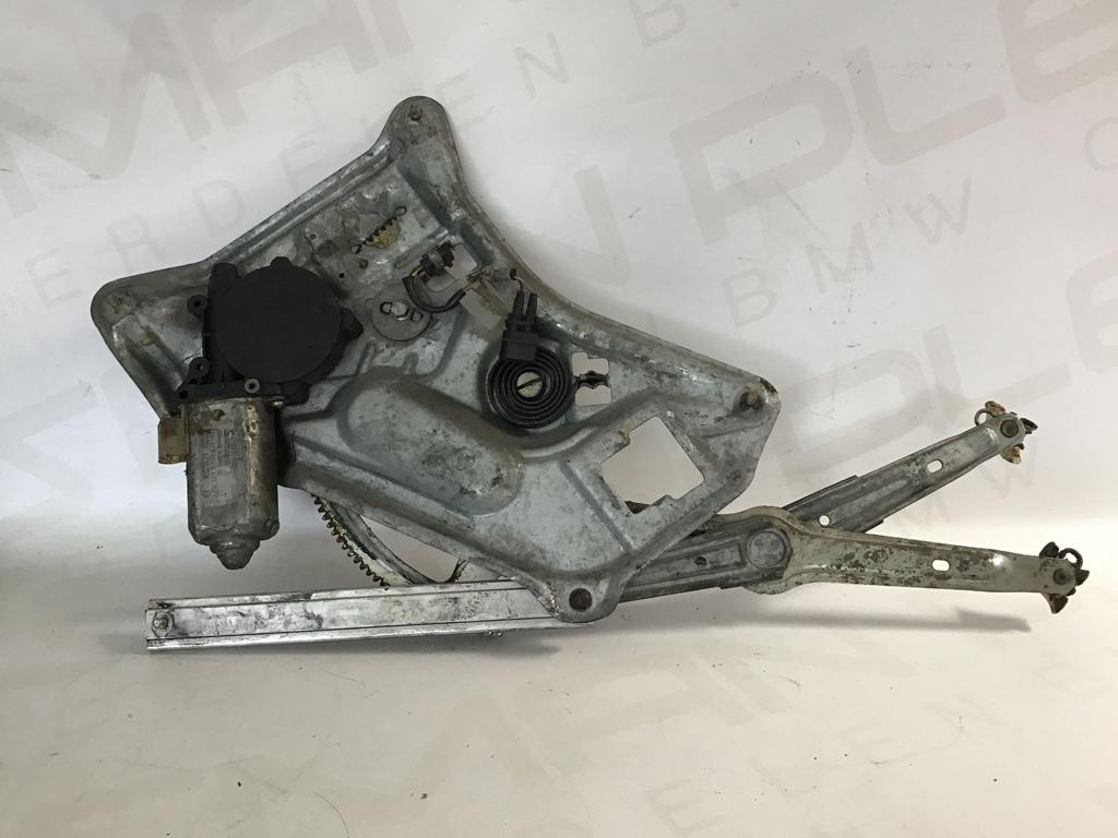 Raammechanisme rechtsvoor BMW 7 serie E32 513219383689, Gebruikt, -, -, Ophalen of Verzenden