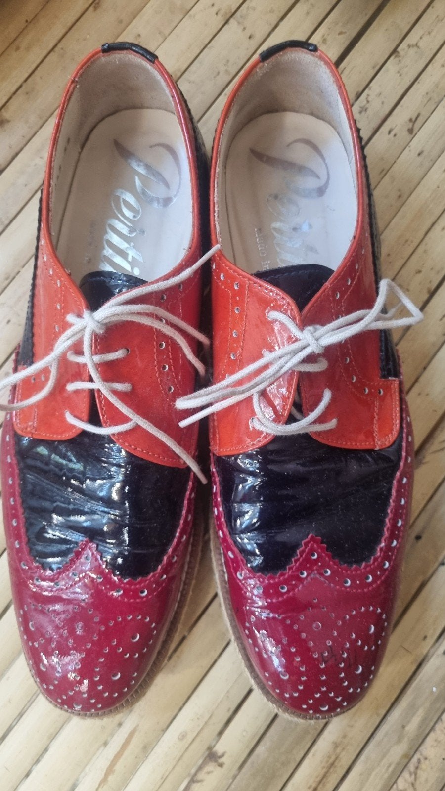 Pettini Brogues Maat 39 - Rood/Zwart Lakleer, Pettini, Overige typen, Ophalen of Verzenden, Zo goed als nieuw