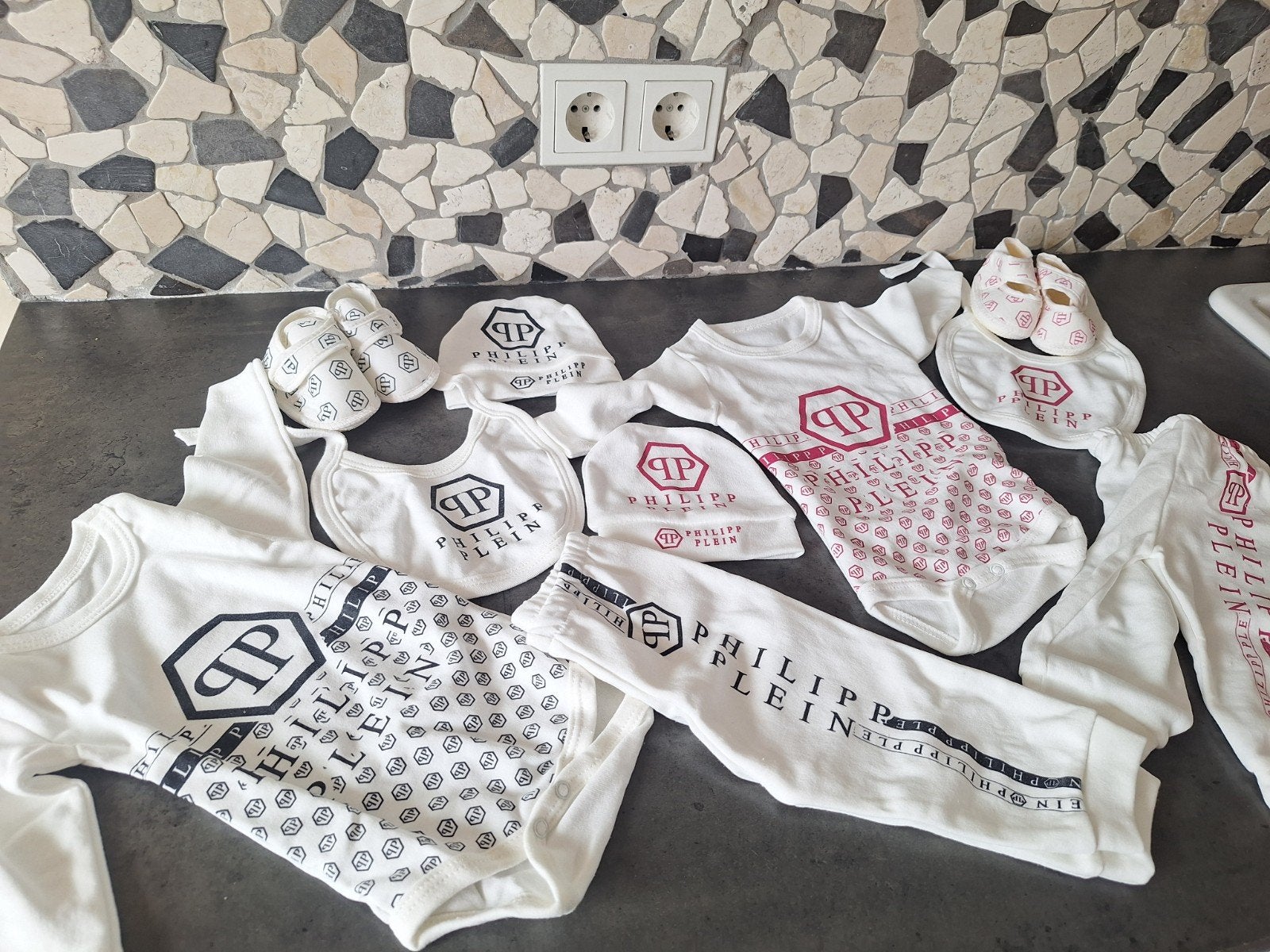 Baby kleding New born PHILIPP PLEIN jongen & meisjes😍🥰😘, Ophalen of Verzenden, Nieuw