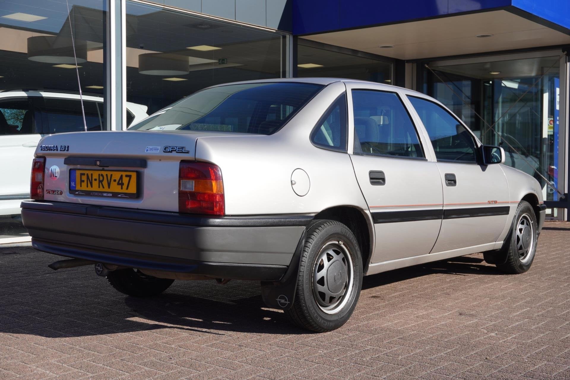 Opel Vectra 1.8i GL Frisco | Youngtimer | 5deurs | 143.000km, foto 9