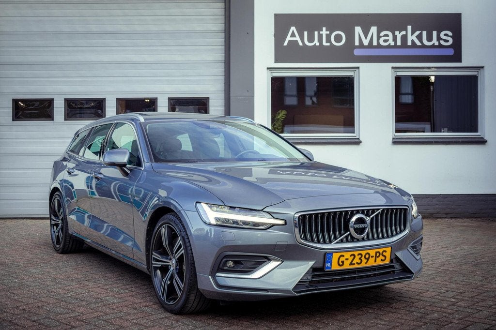 Volvo V60 2.0 T5 Inscription|Pano|Memory|Trekhaak|HUD|LED, 15 km/l, Euro 6, 4 cilinders, 1969 cc