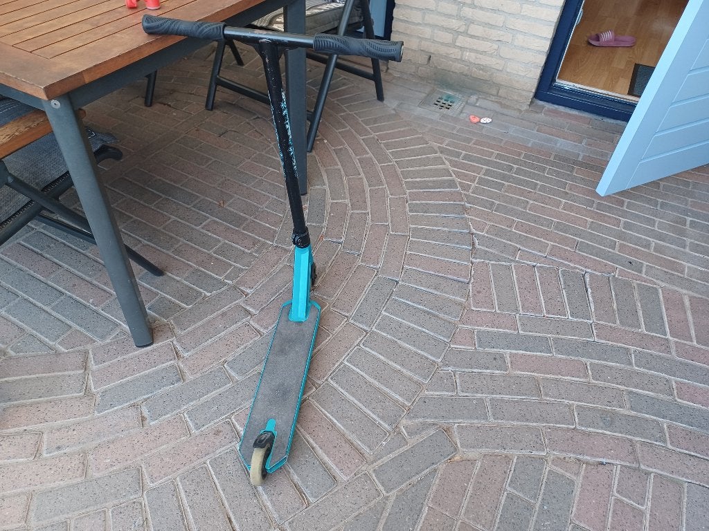 Stuntstep, Fietsen en Brommers, Ophalen of Verzenden, Zo goed als nieuw, Gewone step, Overige merken