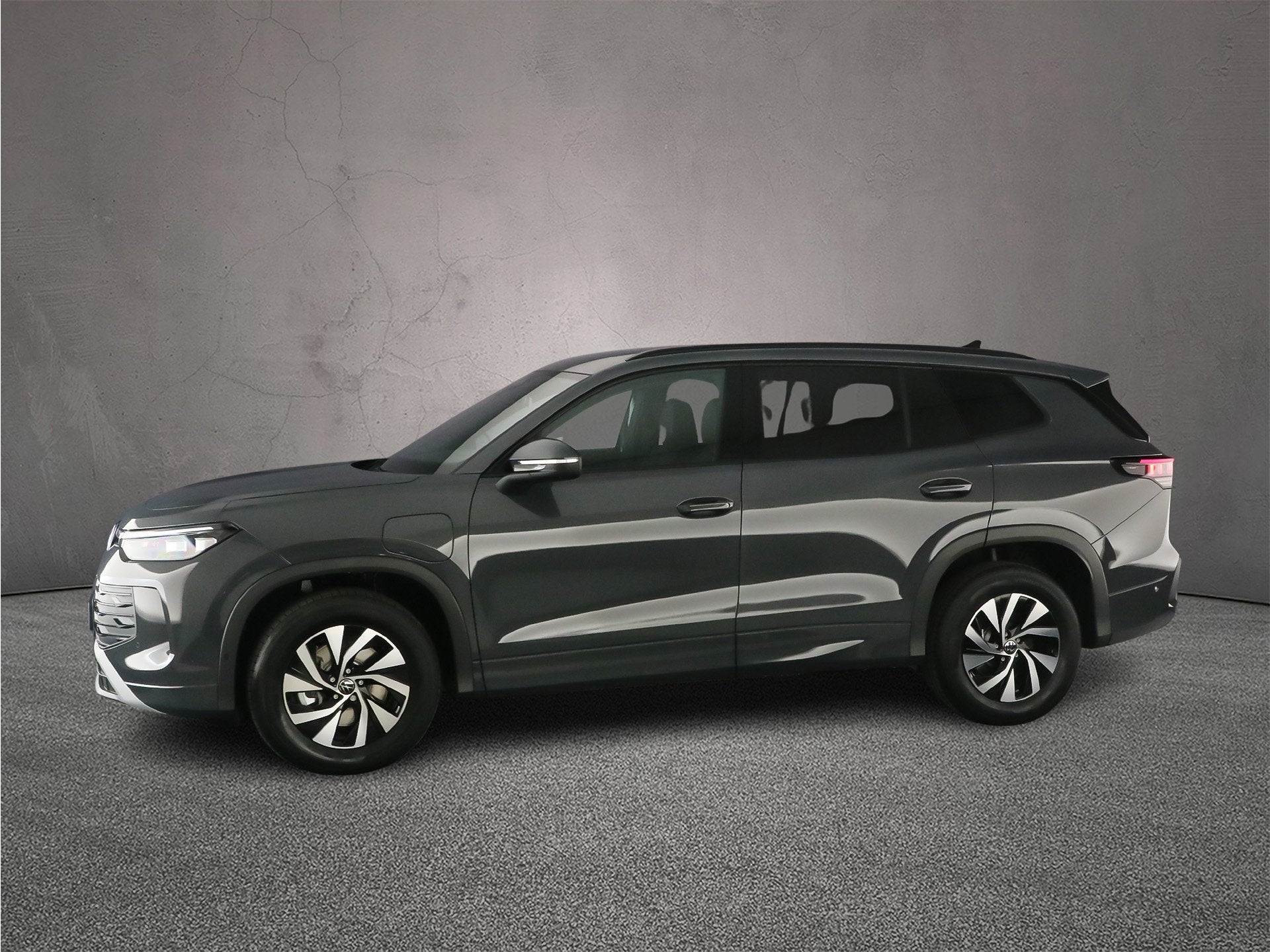 Volkswagen Tayron, Auto's, 1800 kg, 4 cilinders, 135 min, Plug-in hybride