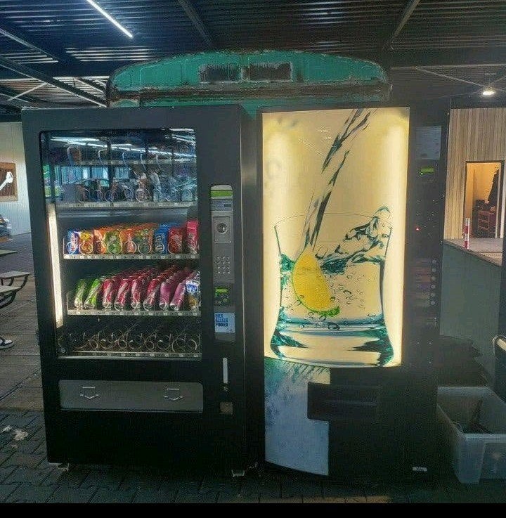 Vendo Frisdrank- en Snackautomaat met Nayax Pinsysteem, Ophalen of Verzenden