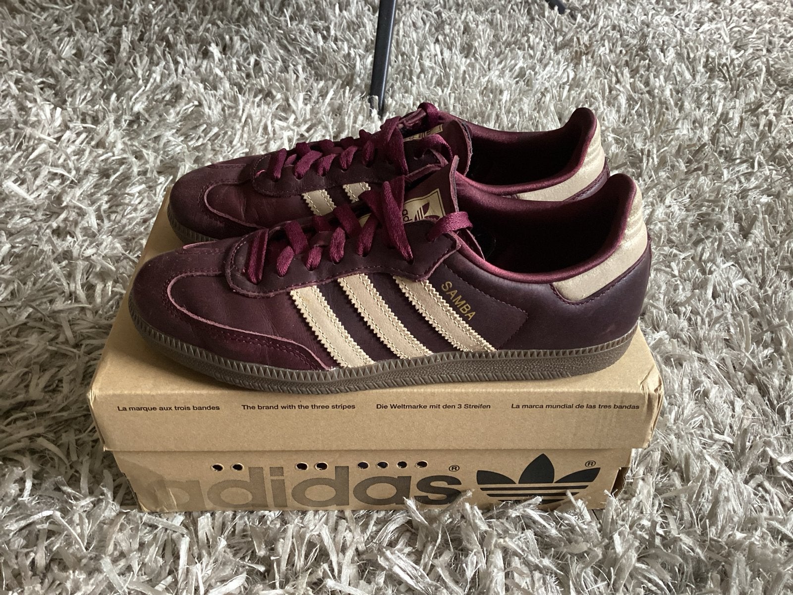 Adidas Samba OG Aubergine - Zo goed als nieuw maat 39 1/3, Kleding | Dames, Overige kleuren, Ophalen of Verzenden, Sneakers of Gympen