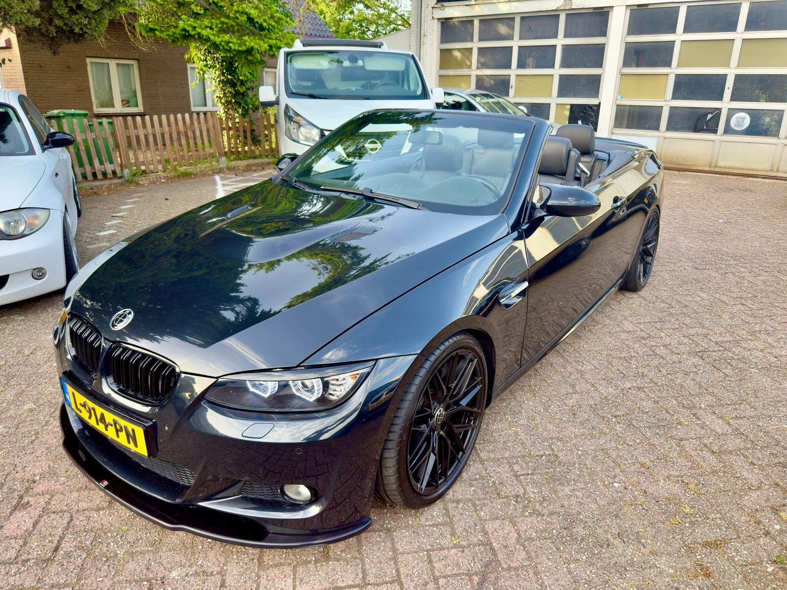 BMW 330I CABRIO M3 PAKKET/AKRAPOVIC/AUT/SPORTLEDER/19INCH/, Bedrijf, Te koop