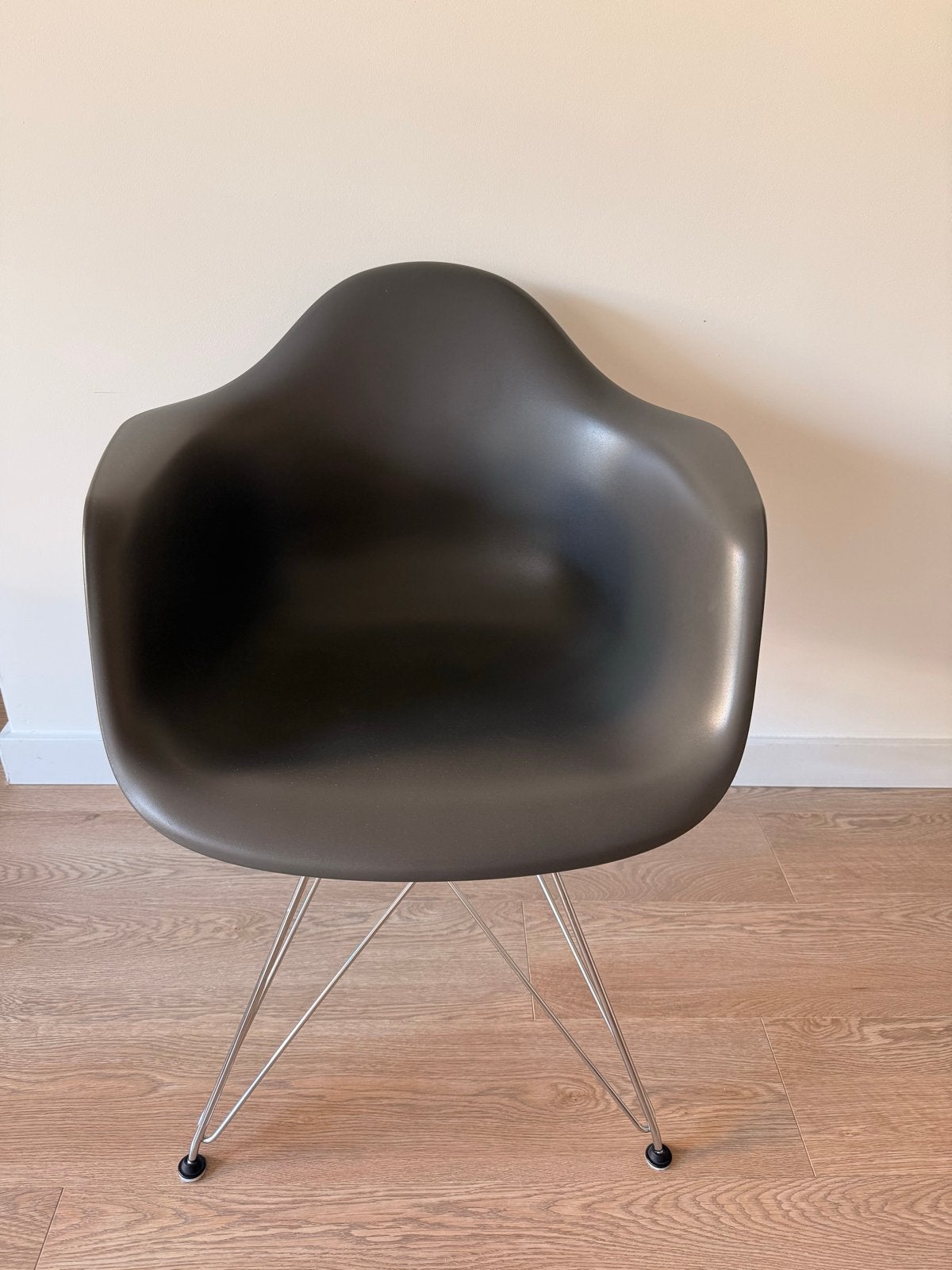 Vitra Eames Armchair DAR eetkamer stoelen, Ophalen, Kunststof, Design, Zo goed als nieuw