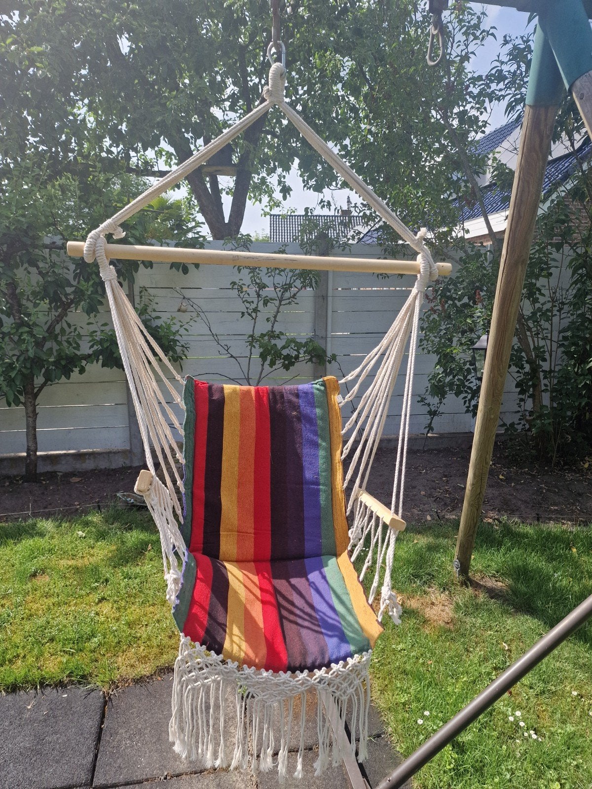 Hangstoel met kleurrijk kussen, Ophalen, Gebruikt, Met standaard, Eenpersoons