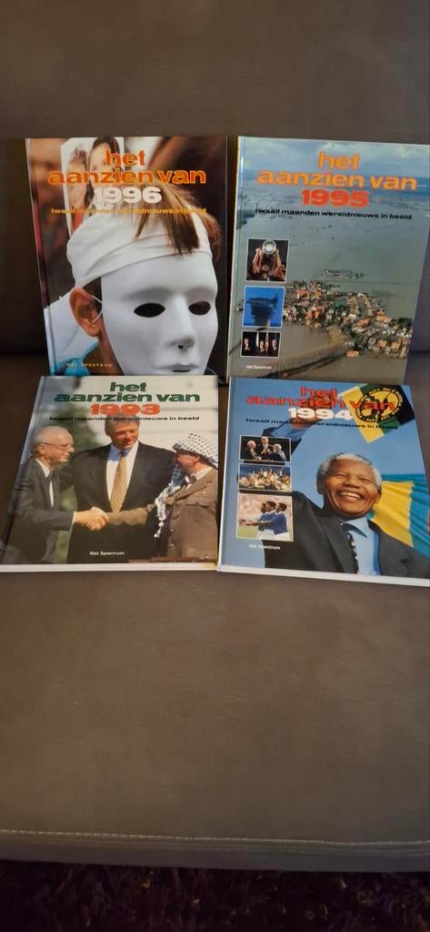 Het Aanzien van 1993, 1994, 1995, 1996 - Jaarboeken, Ophalen of Verzenden, 20e eeuw of later, Gelezen, Diverse auteurs