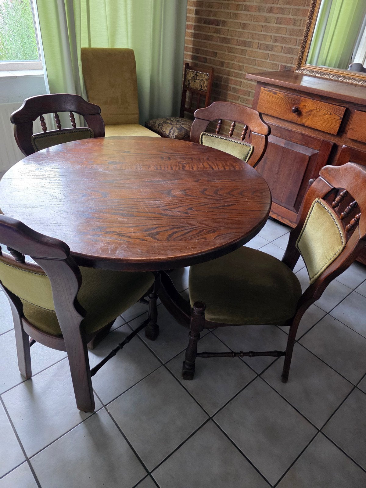Ronde eiken tafel met 4 stoelen - Gratis af te halen, Ophalen