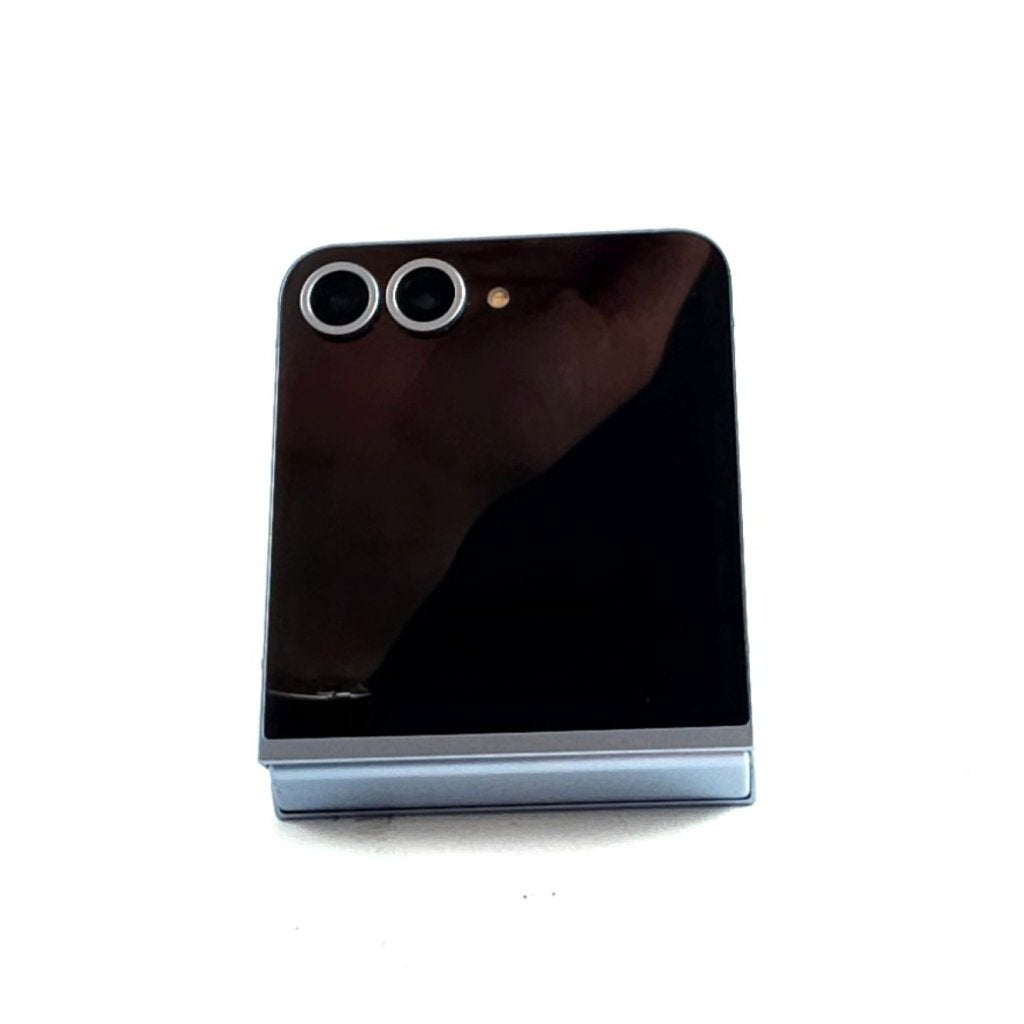 Foto 8 van Samsung Galaxy Z Flip 6, 256GB, Light Blue | In Nette Staat